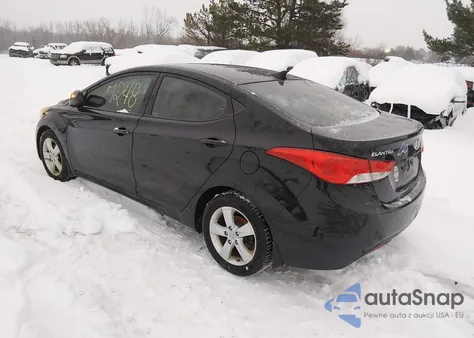 2013 Hyundai Elantra Gls z USA, uszkodzony, nr VIN 5NPDH4AE9DH274172